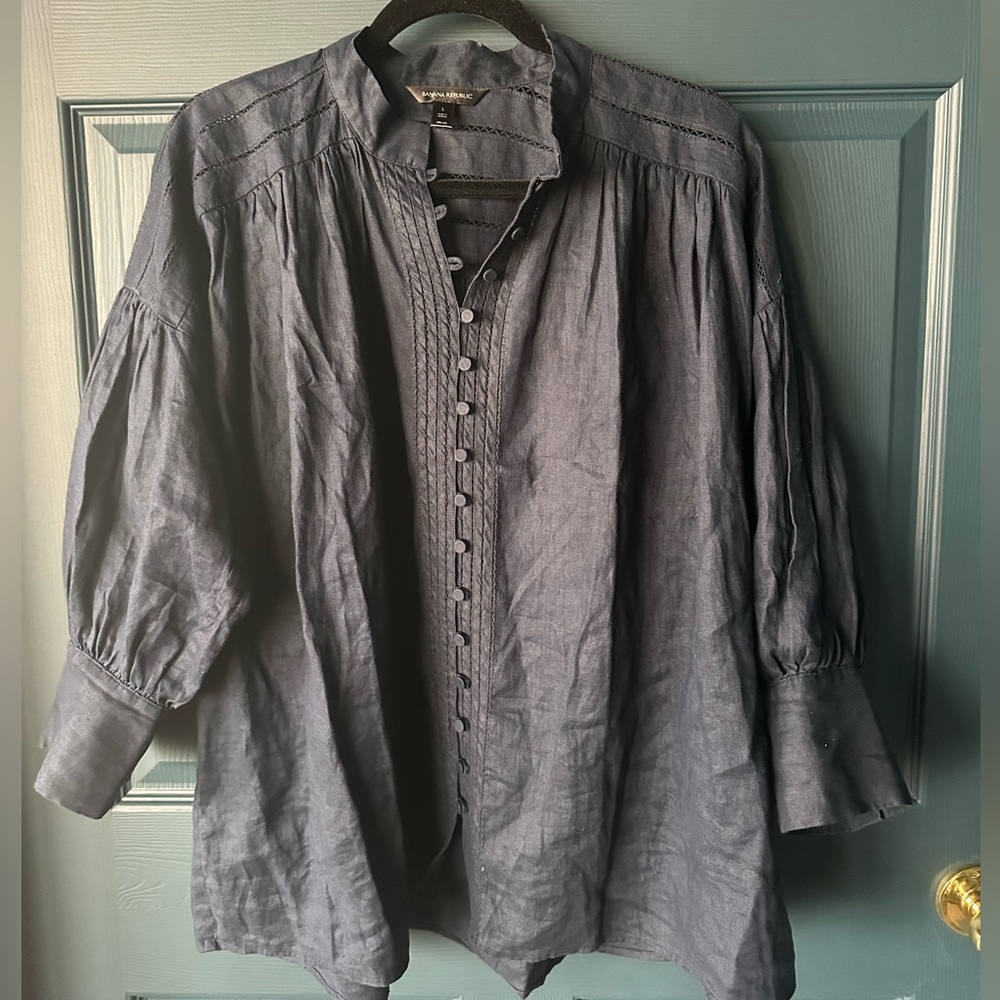 Banana Republic Navy Linen Mira puffed sleeve blouse